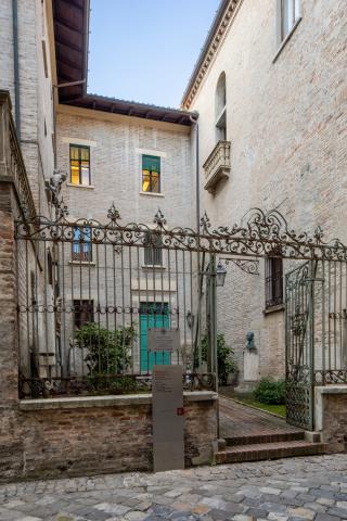 Biblioteca Federiciana