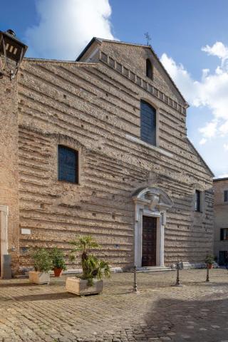Chiesa e Chiostro San Paterniano